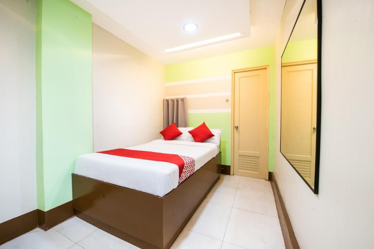 Oyo 475 Pearl Blossom Hotel Manille Extérieur photo